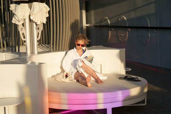 Virgin Voyages Entertainment Richard's Rooftop 8.jpg